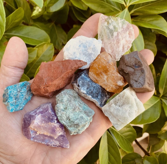 Mixed Gemstones & Crystals  – 500g Bulk